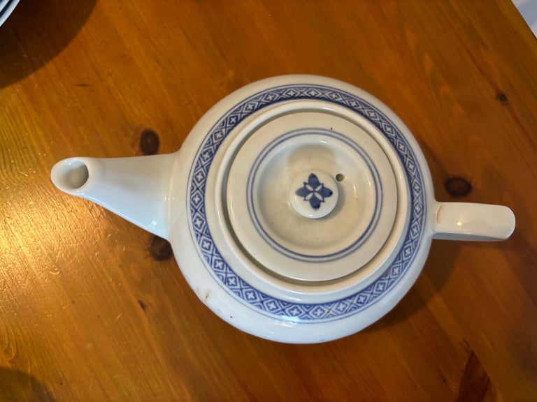 Tienshan Fine China set