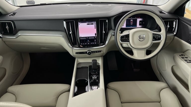 2025 Volvo V60 Plus, B4 Mild hybrid, Petrol, Dark Estate Petrol Automatic