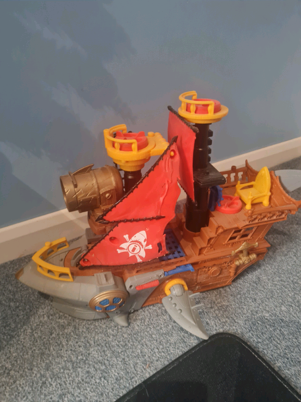Imaginext pirate ship