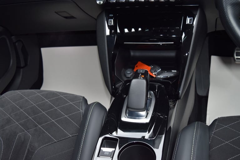 2022 Peugeot 2008 100kW GT Premium 50kWh 5dr Auto HATCHBACK Electric Automatic