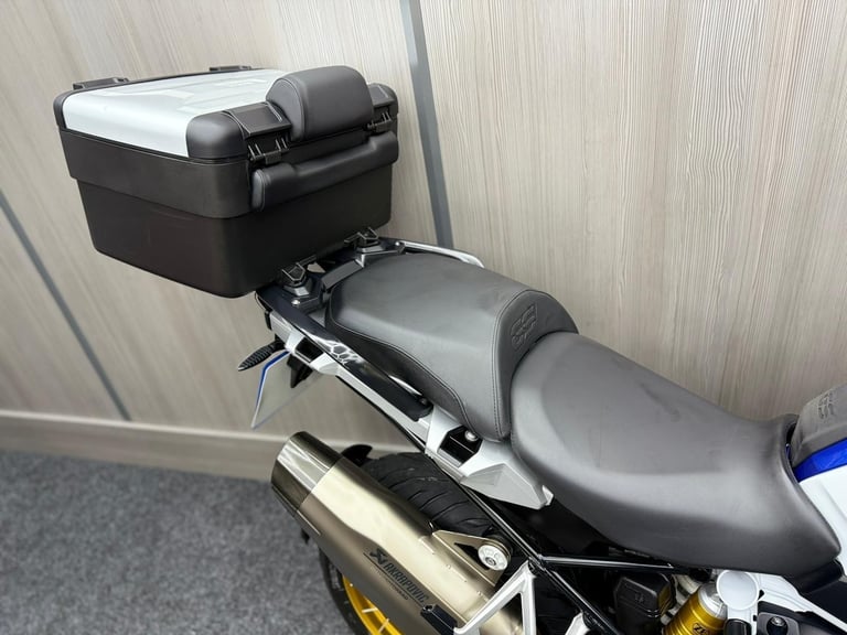 2020 20 BMW R1250GS Rallye - AKROPOVIC - Recent Service @ BMW Main Dealers