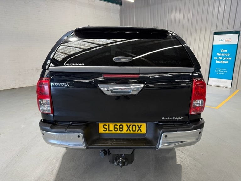 2018 68 TOYOTA HI-LUX 2.4 D-4D INVINCIBLE X PICKUP DOUBLE CAB 4DR DIESEL AUTO 4W