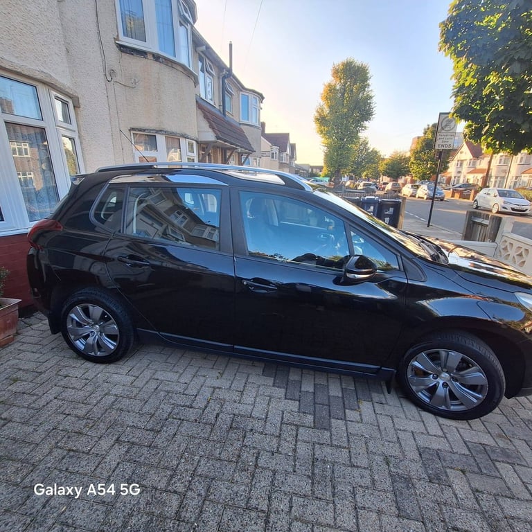 Peugeot, 2008, Hatchback, 2017, Manual, 1199 (cc), 5 doors