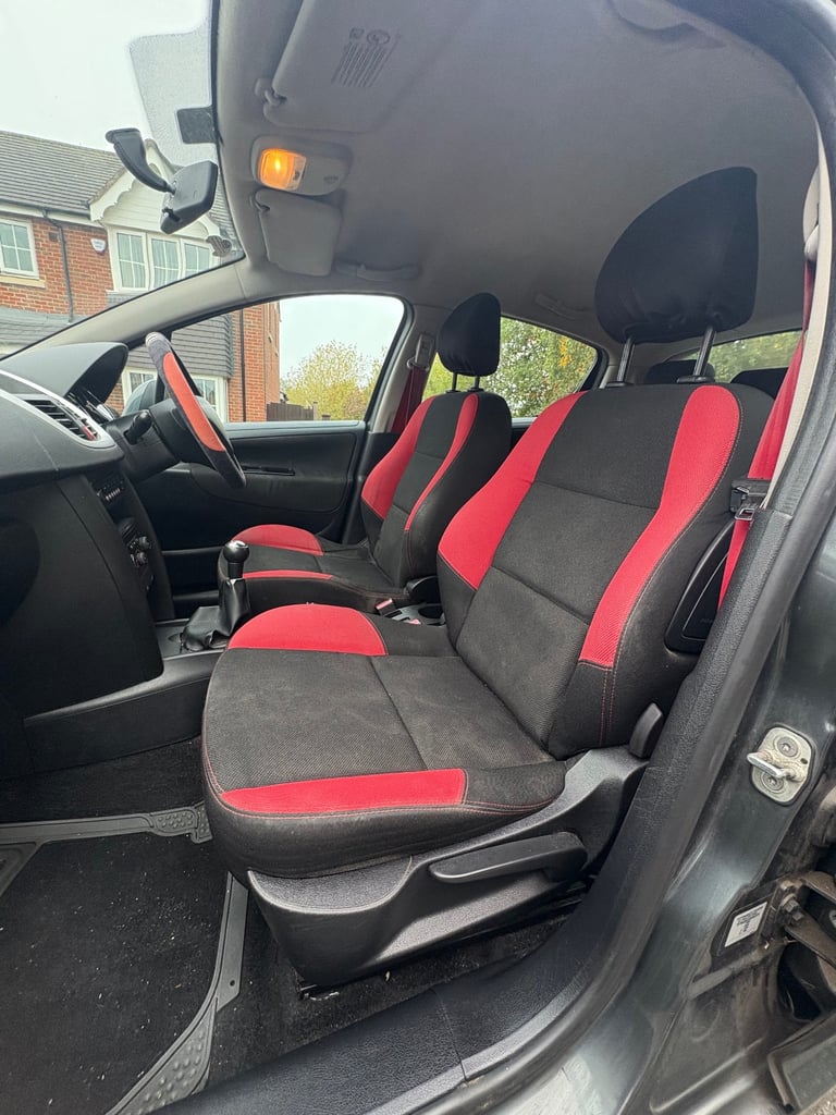 Peugeot, 207, Hatchback, 2010, Manual, 1398 (cc), 5 doors