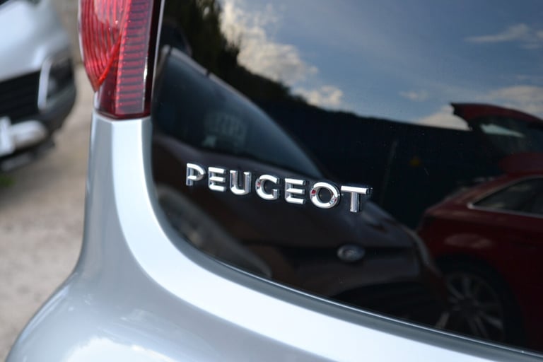 2013 Peugeot 107 1.0 Allure 5dr HATCHBACK Petrol Manual