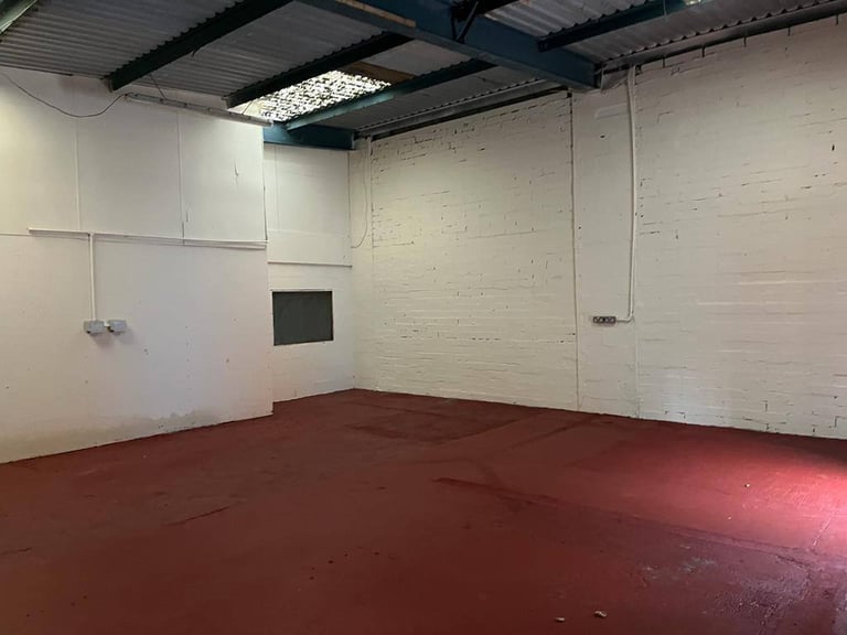 🔧 Affordable 1,217 Sq Ft Industrial Unit – Great Access & Flexible Use | Penzance