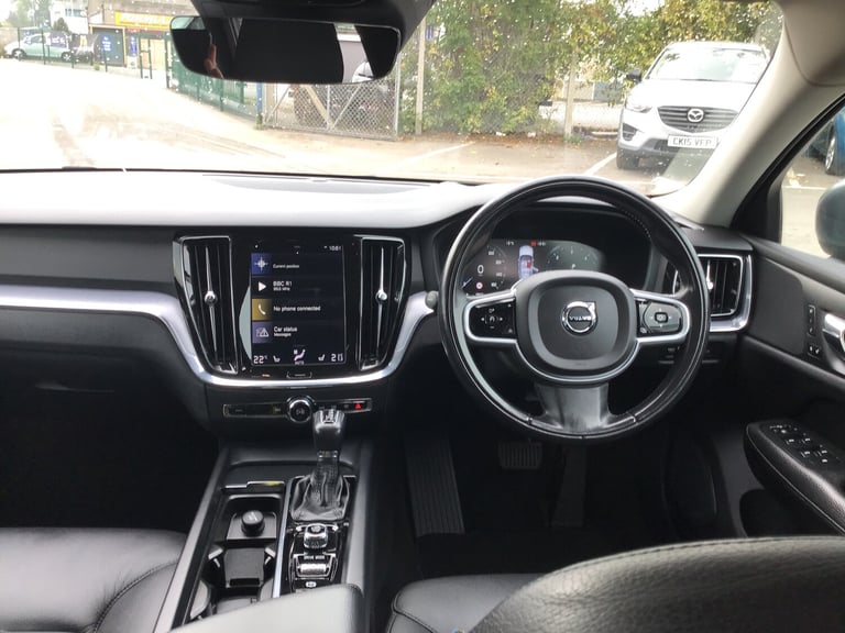 2019 Volvo V60 2.0 D4 Momentum Pro Estate 5dr Diesel Auto Euro 6 (s/s) (190 ps)