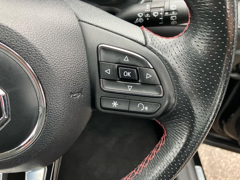 2022 MG MG HS EXCITE DCT ESTATE Petrol Automatic