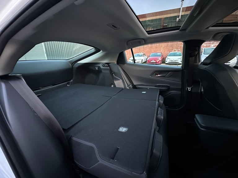2023 TOYOTA PRIUS 2L Petrol Hybrid Electric Euro 6 Sunroof Leather 5 Seater 5dr