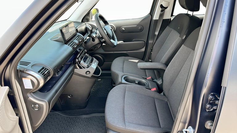 2025 Hyundai INSTER Long Range 49kWh 02 SUV 5dr Electric Auto (115 ps) HATCHBACK Electric Automatic