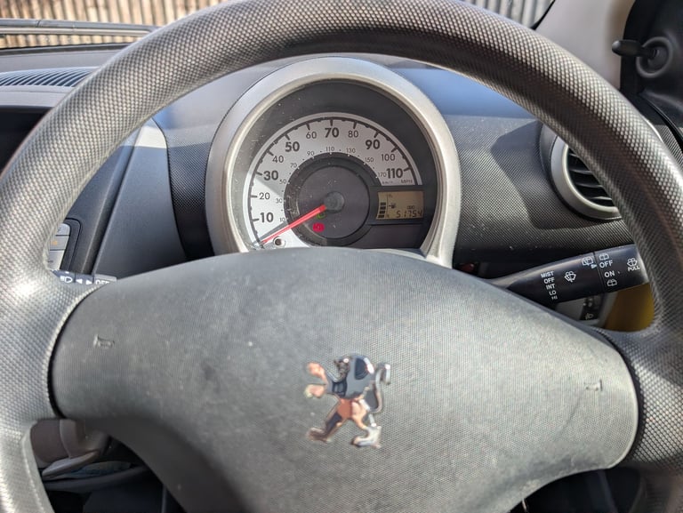 Peugeot, 107, Hatchback, 2008, Manual, 998 (cc), 3 doors