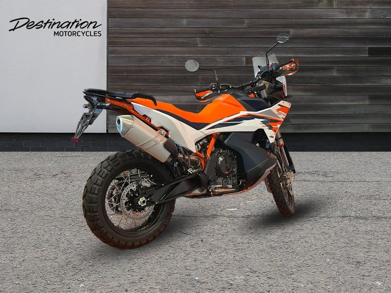 2025 KTM Street 890 ADVENTURE R orange 6 Speed