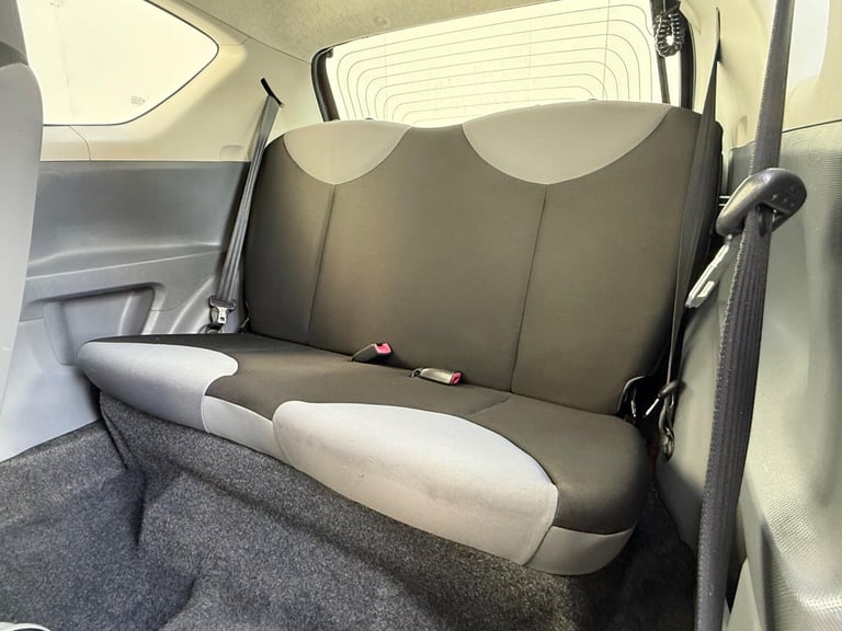 2008 Peugeot 107 1.0 12V Kiss Euro 4 3dr HATCHBACK Petrol Manual - Image 23