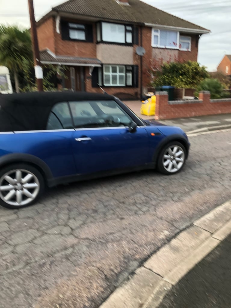 Mini, CONVERTIBLE, Convertible, 2006, Manual, 1598 (cc), 2 doors