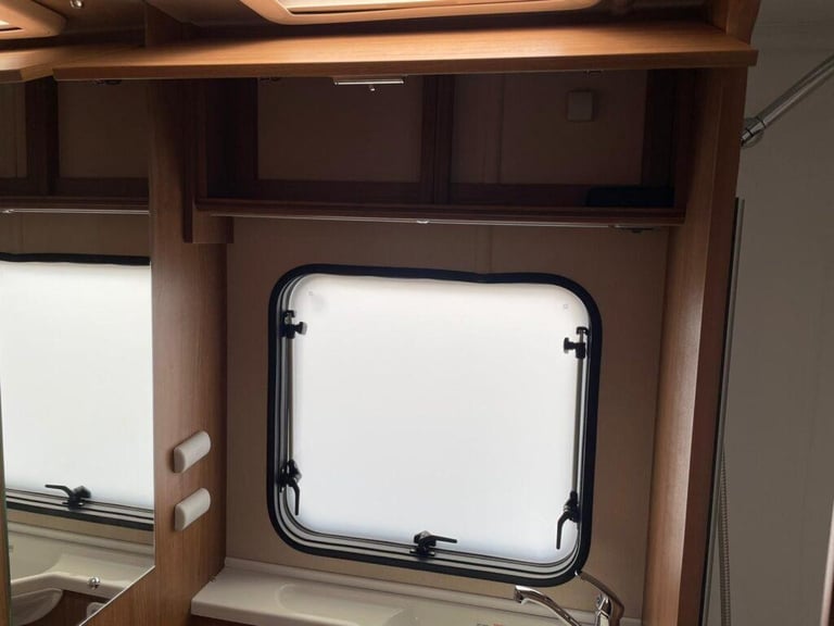 Auto-Trail Imala 732 Lo-Line 4 Berth 2 Belt Island Bed Motorhome 