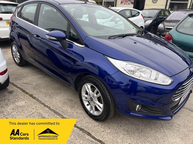 2014 Ford Fiesta 1.6 Zetec Powershift Euro 5 5dr HATCHBACK Petrol Automatic