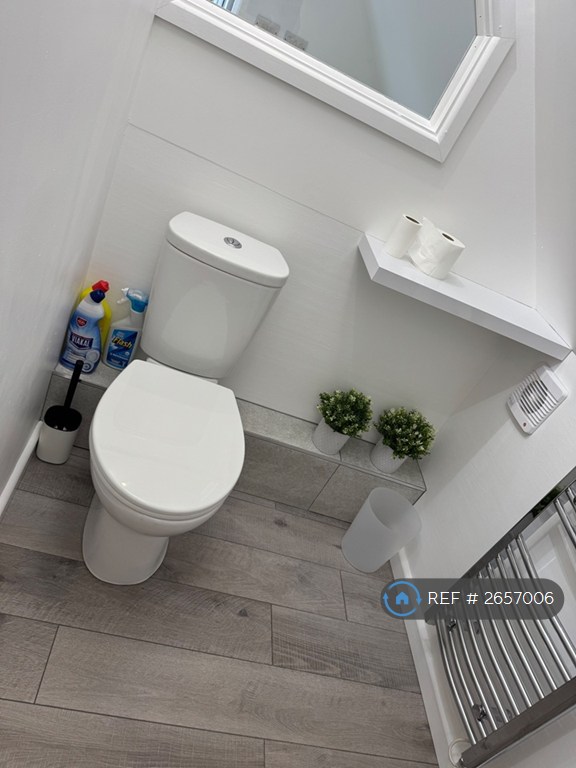 Studio flat in Western Road, Witham, CM8 (#2657006)