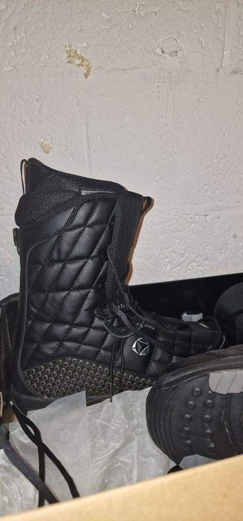 image for Size 12 mens SP Footwear boots, boxed 