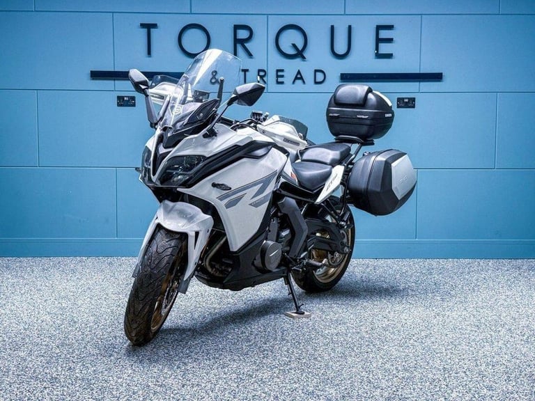 2022 22 CFMOTO 650GT 650 GRAND TOURING - LOW MILES - FULL SHAD LUGGAGE