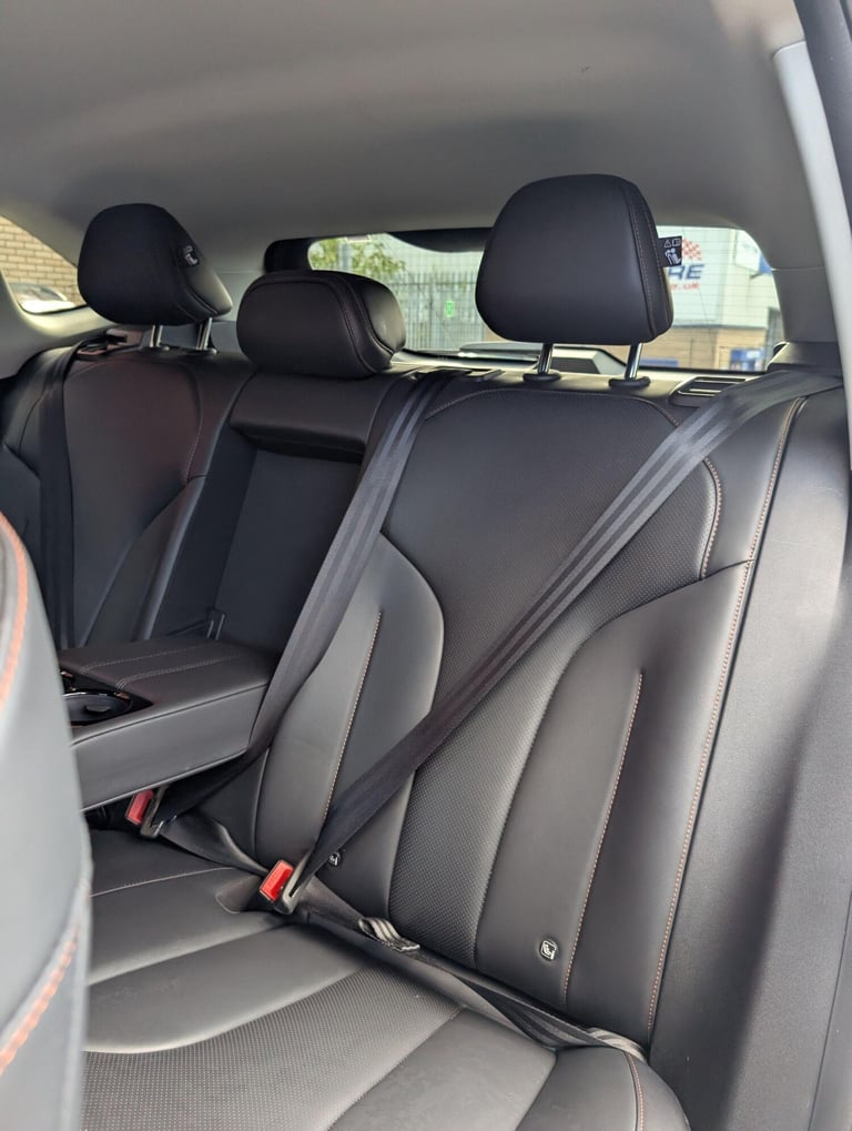 2025 MG MG HS 1.5 T-GDI Trophy DCT Euro 6 (s/s) 5dr ESTATE Petrol Automatic