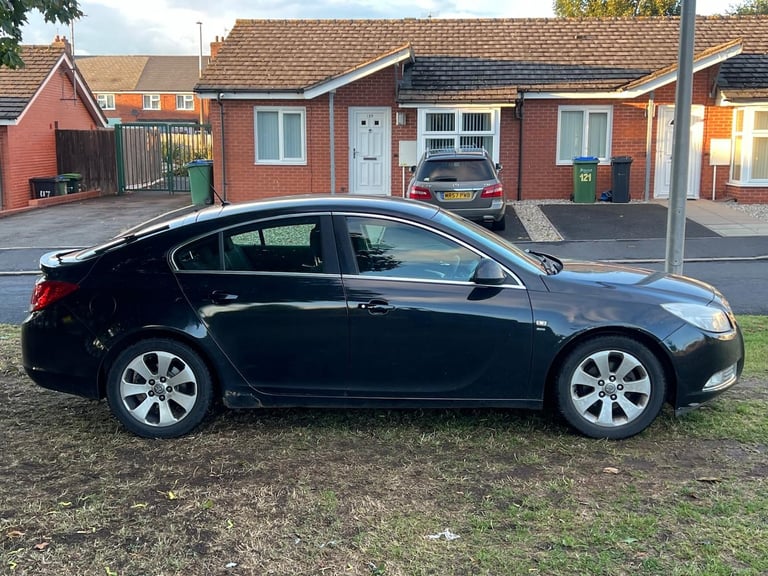 2011 Vauxhall Insignia 1.8i 16V SRi 5dr HATCHBACK Petrol Manual