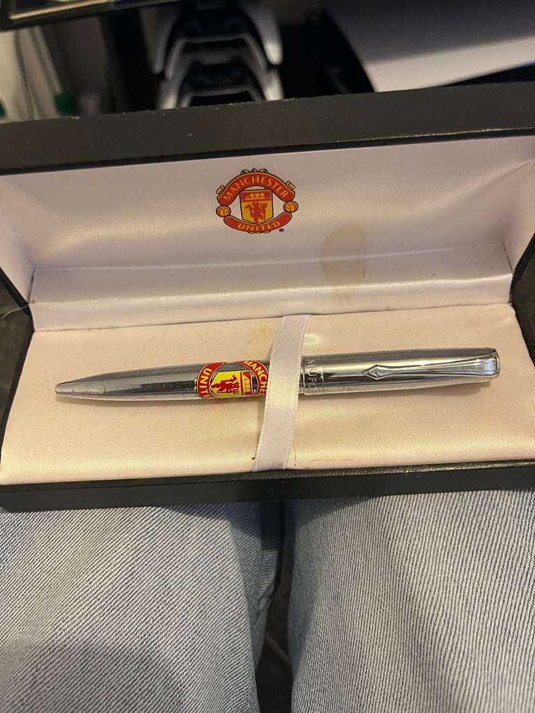 image for Manchester United pen 