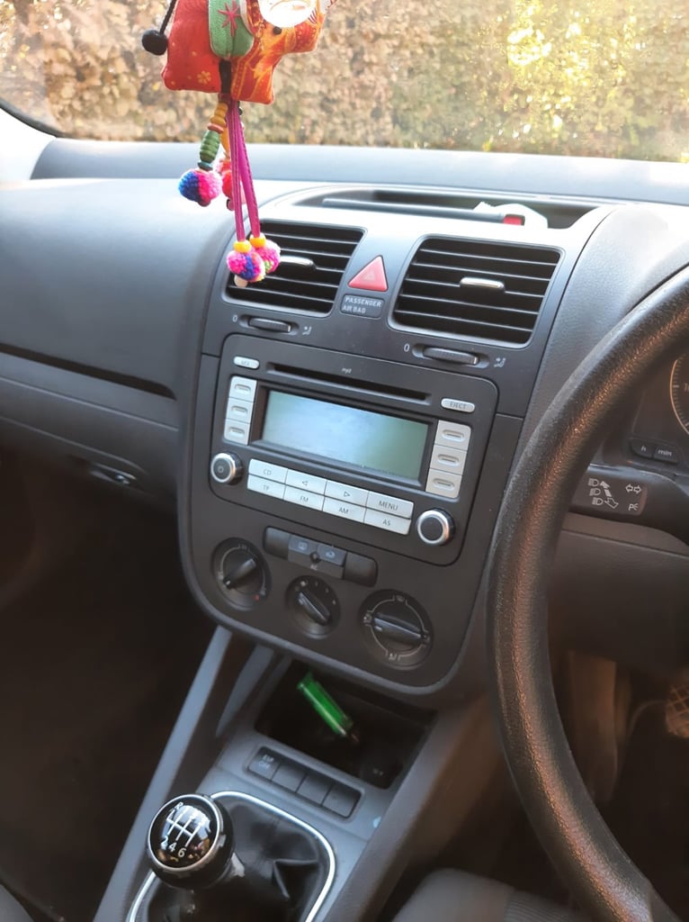 Volkswagen, GOLF, 1.6 Manual, 5 doors - Image 8