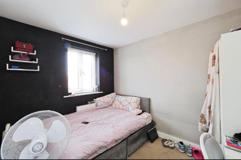 3 Bed Semi-Detached House, Adams Park Way, NG17