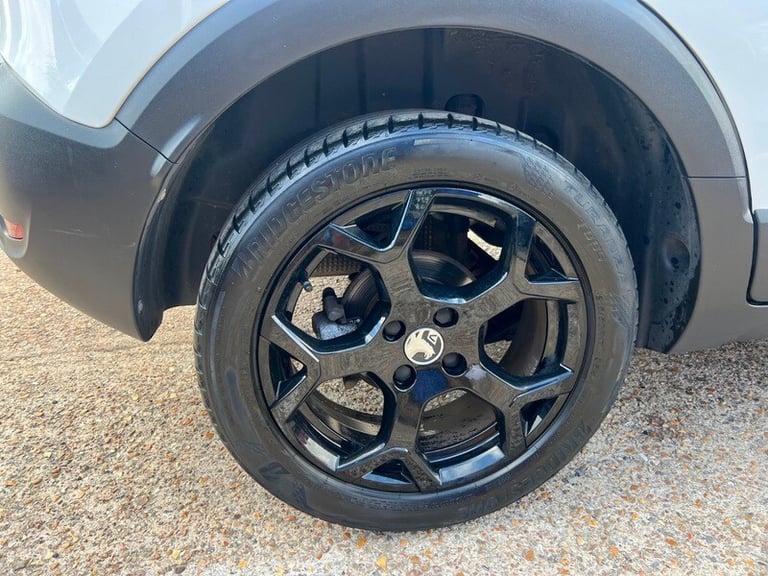 Vauxhall CROSSLAND 1.2 Turbo Griffin SUV 5dr Petrol Manual Euro 6 (s/s) (110 ps)