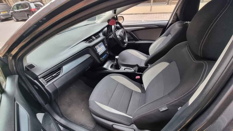🚗 2018 Toyota Avensis Business Edition – Grey | 2.0 Diesel | ULEZ Compliant | 112K Miles ✅