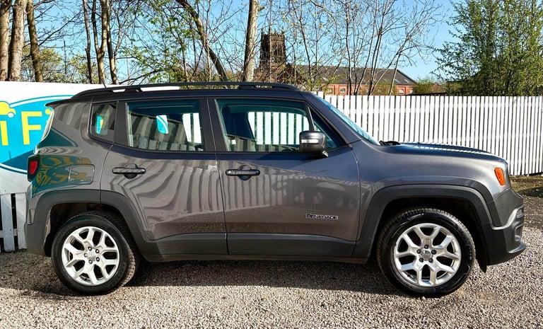 CAN'T GET CREDIT? CALL US! Jeep Renegade 1.4 MultiAir II Longitude (s/s)- £149 DEPOSIT, £56 PER WEEK