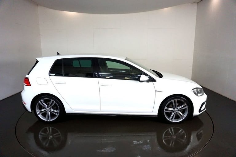 2017 Volkswagen Golf 2.0 TDI R-Line Hatchback 5dr Diesel Manual Euro 6-BLUETOOTH-ADAPTIVE CRUISE ...