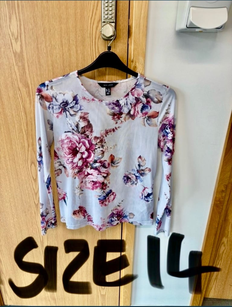 Women’s Clothing Size 14
