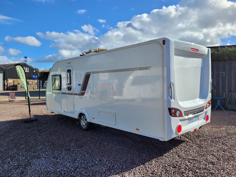 Swift Challenger Sport 584 2013 Single Axle 4 Berth - Motor Mover, Island Bed