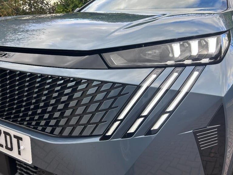 2025 Peugeot 5008 1.2 Hybrid Gt Suv 5dr Petrol Hybrid E Dsc6 Euro 6 (s/s) (136 Ps) HATCHBACK Petr...