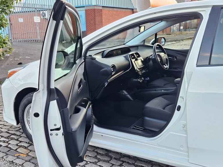 2020 Toyota Prius 1.8 Hybrid Automatic 5dr 5 Seats Hatchback Petrol/Electric Hybrid Automatic