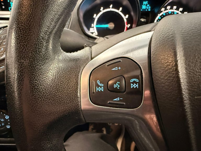 2014 Ford Fiesta 1.0T EcoBoost Zetec Euro 5 (s/s) 5dr HATCHBACK Petrol Manual