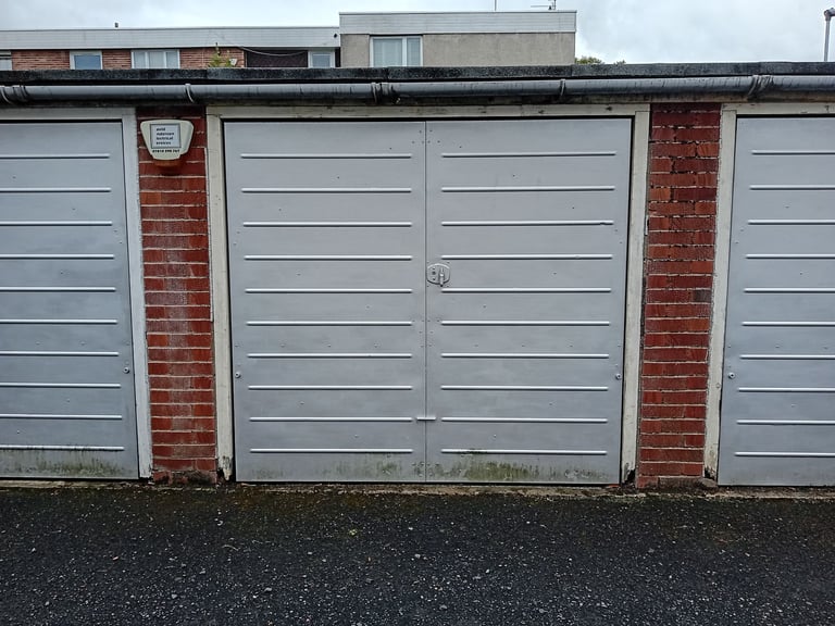 Garage for rent £100 per month