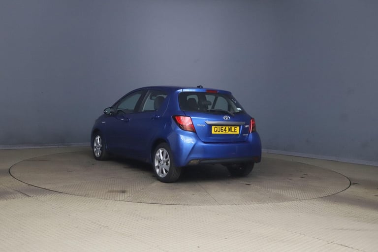 2014 Toyota Yaris 1.5 VVT-h Excel E-CVT Euro 6 5dr (15in Alloy) HATCHBACK Petrol/Electric Hybrid ...