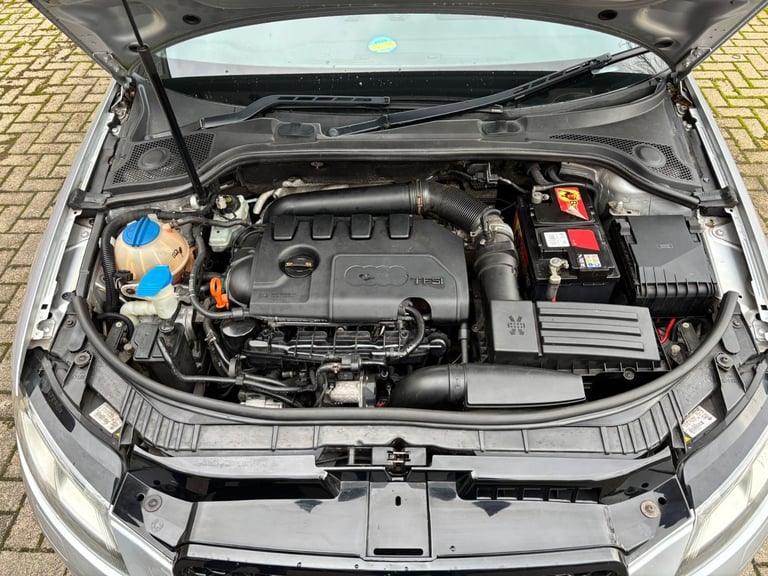 Automatic ULEZ Audi A3 TFSI QUATTRO S LINE Audi, A3, 2009 Hatchback, 1984 (cc), 5 doors