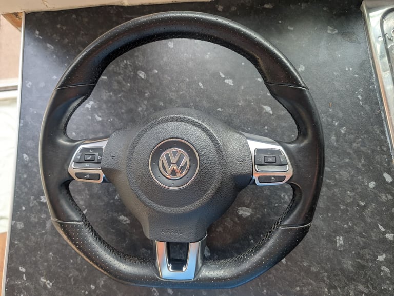 VW Scirocco Steering wheel flat bottom
