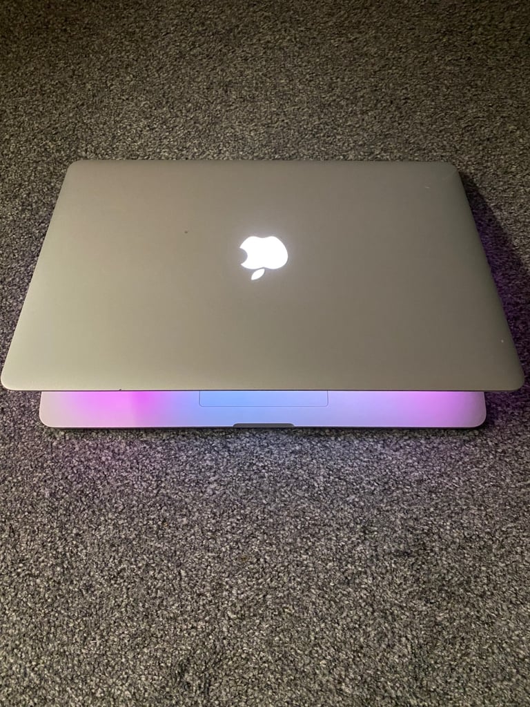 Apple MacBook Pro 