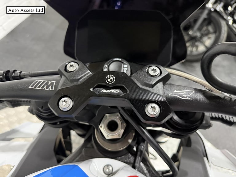 2024 BMW M 1000 R 1000 Naked Petrol Claw-shifted Euro 5 (209 ps) Naked Petrol Manual