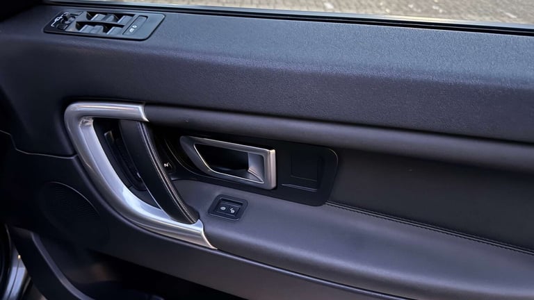 2019 Land Rover Discovery Sport 2.0 Discovery Sport Landmark TD4 Auto 4WD 5dr SUV Diesel Automatic