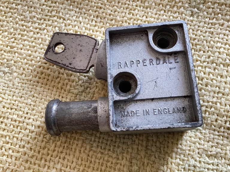 Sliding patio door lock