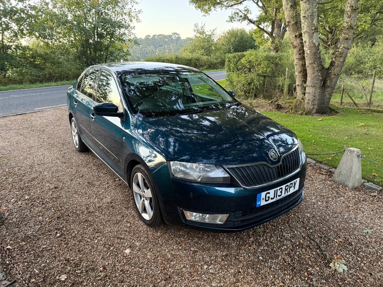 Skoda, RAPID, Hatchback, 2013, Manual, 1598 (cc), 5 doors
