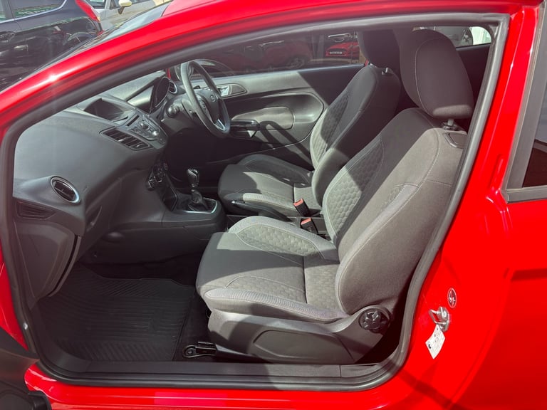2013 Ford Fiesta 1.25 Style 3dr HATCHBACK Petrol Manual