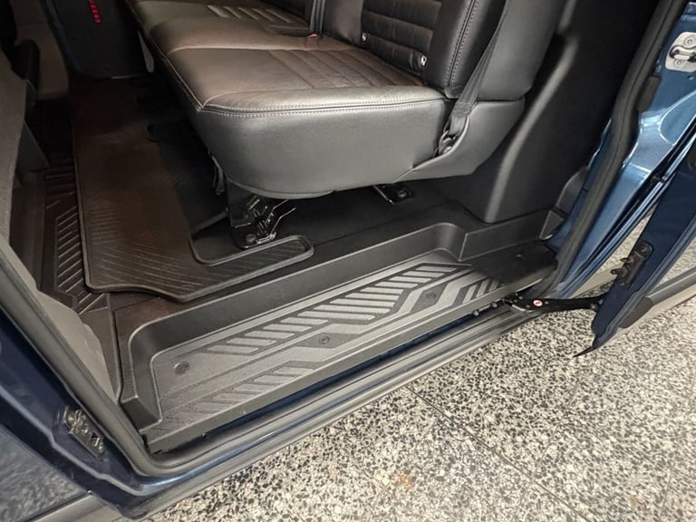 2021 Ford Transit Custom 2.0 EcoBlue 170ps Low Roof D/Cab Trail Van PANEL VAN DIESEL Manual