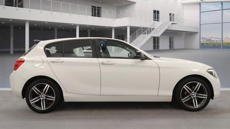 2015 BMW 1 Series 118i Sport 5dr HATCHBACK PETROL Manual