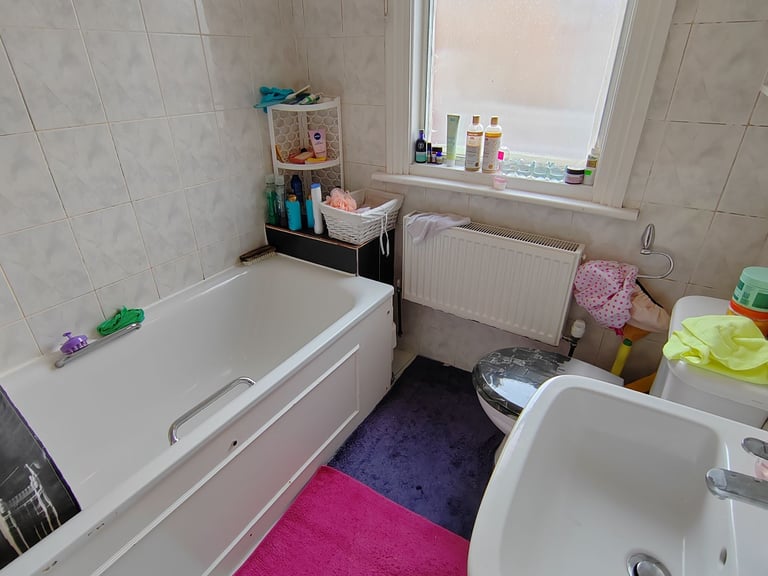4 Bedroom terraced house to rent in lovely residential area of Dollis Hill, NW10
